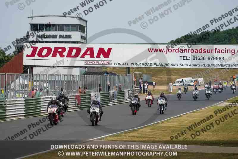 Vintage motorcycle club;eventdigitalimages;mallory park;mallory park trackday photographs;no limits trackdays;peter wileman photography;trackday digital images;trackday photos;vmcc festival 1000 bikes photographs